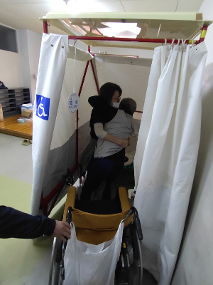 仮設トイレの設置