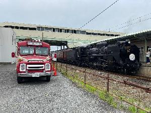 ボンネットバスとSL日本遺産のまち行田号