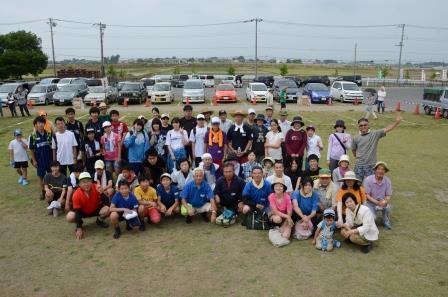 6月12日田植えボランティアの人たちの集合写真