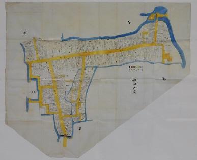 黄色と水色の線が引かれている行田町絵図の写真